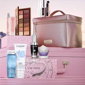 Lancôme Beauty Set with Pink Case